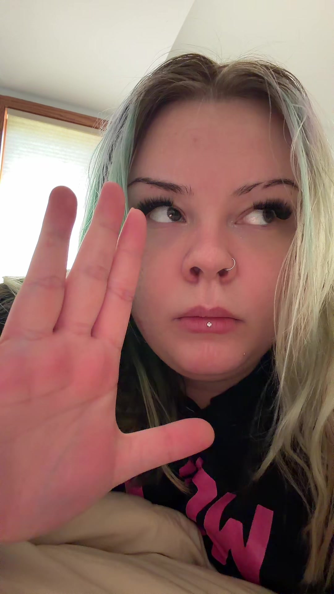 @Meganlarson777