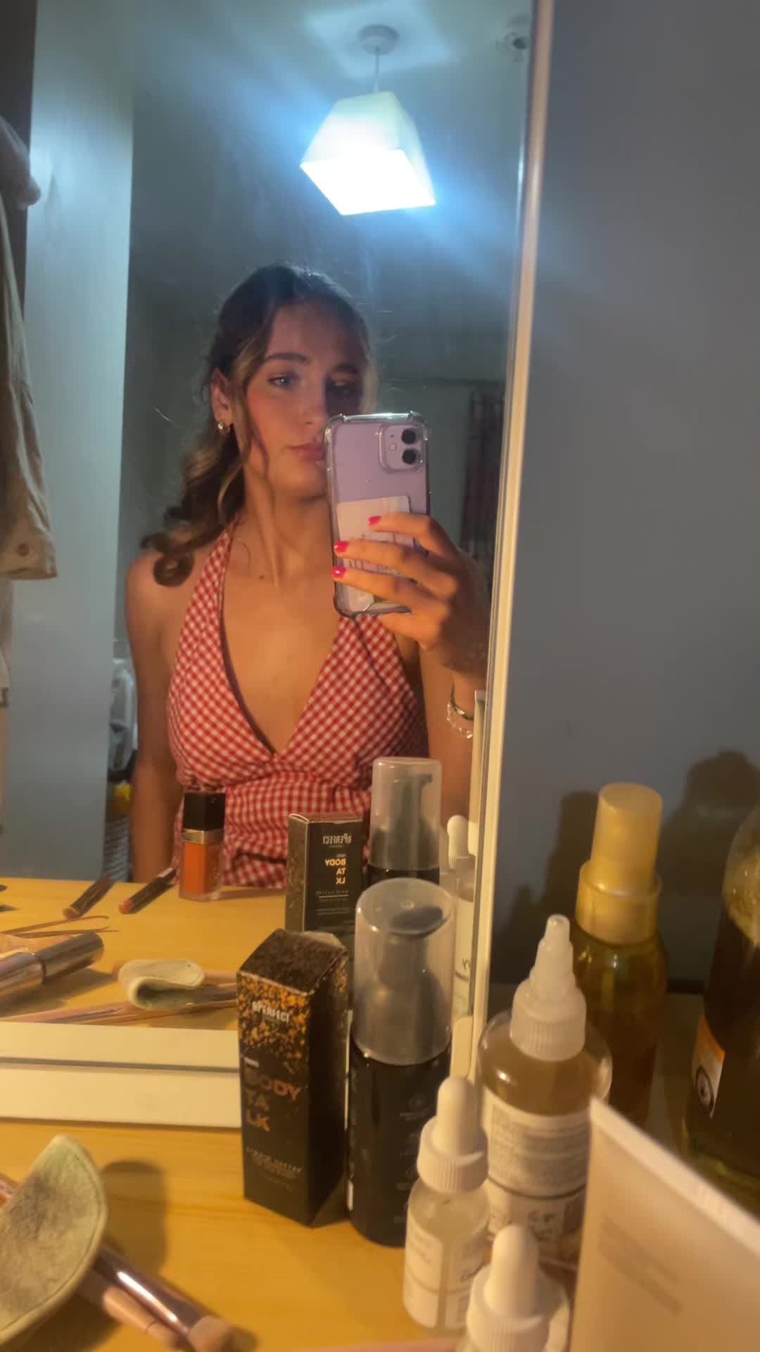 @Bella