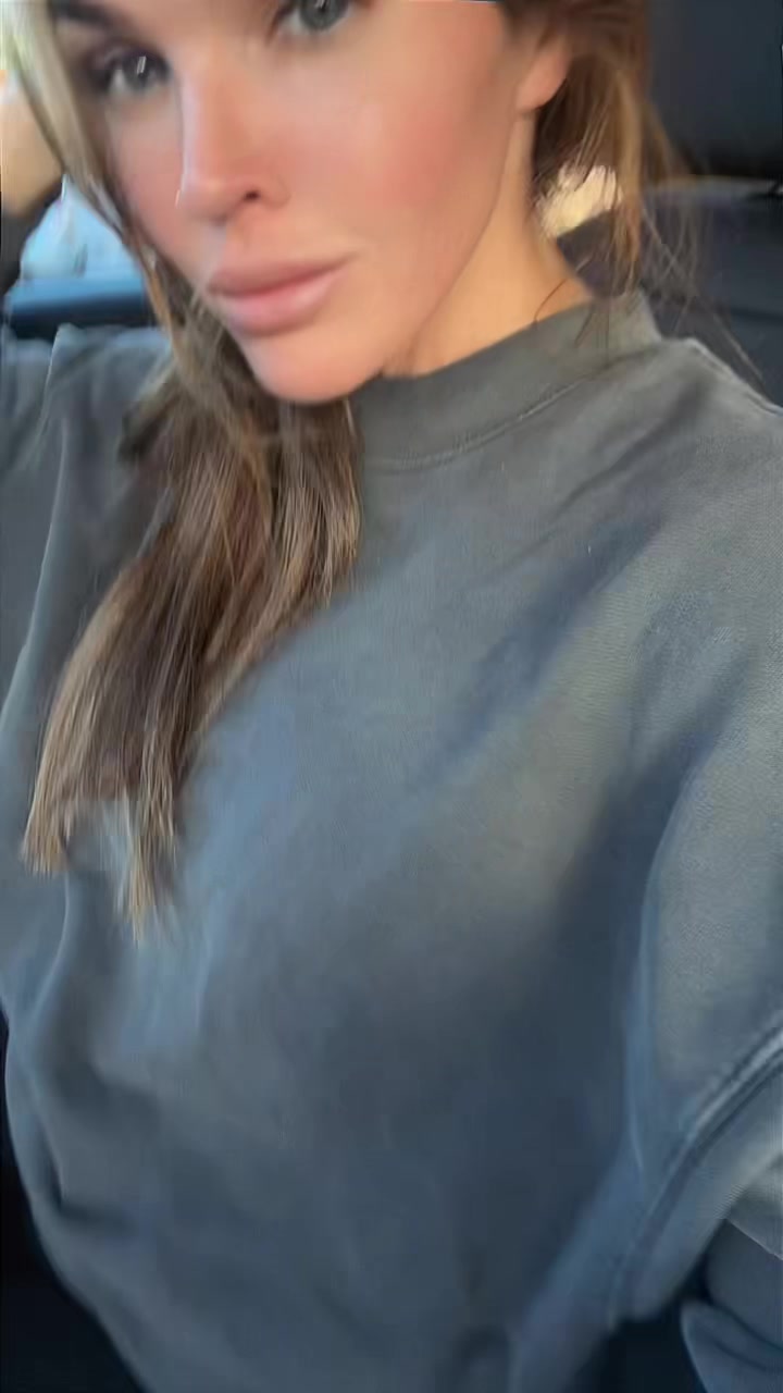 @Mia