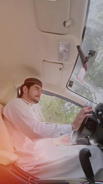 @(❤Ayan Malik(✿♥‿♥)