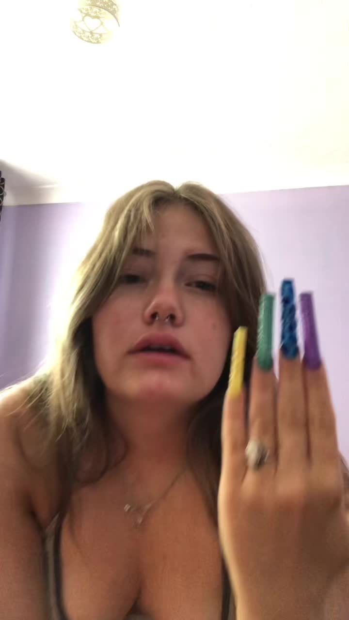 @daisyyysprivatestory