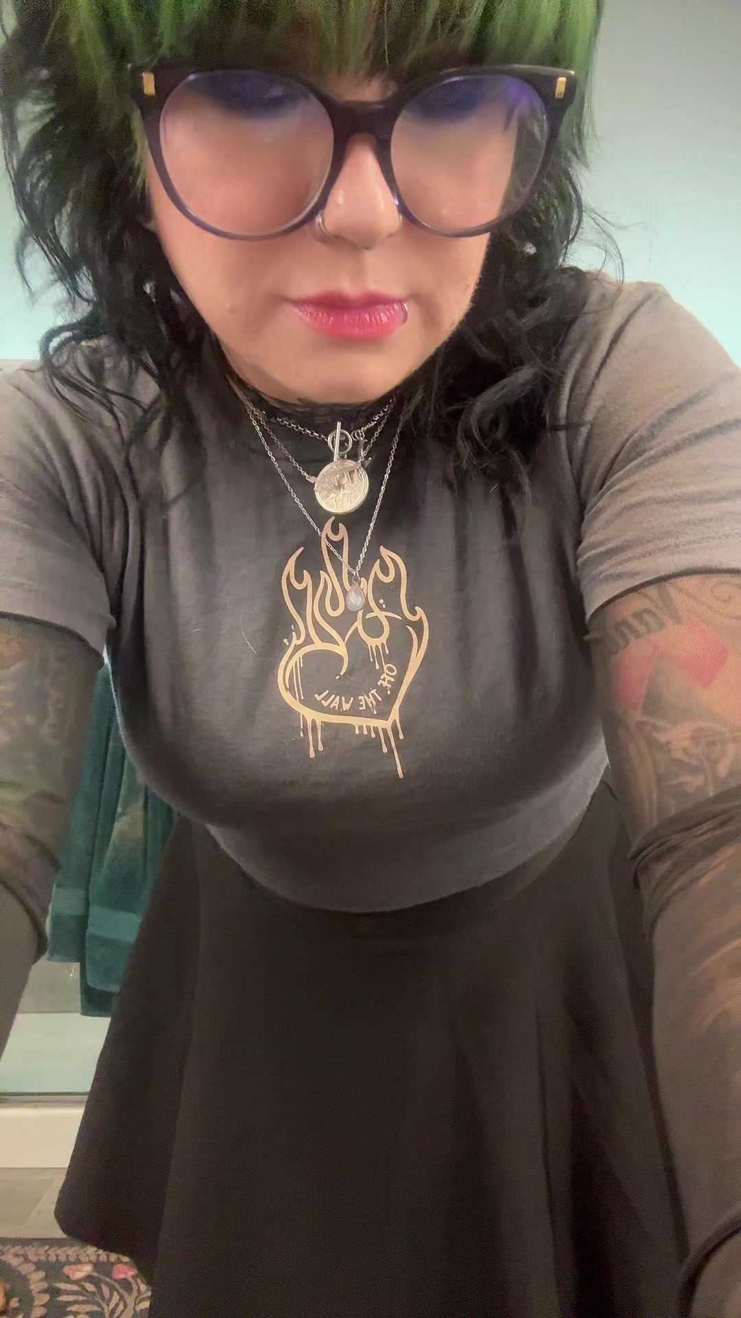 @Emogirl🖤🖤