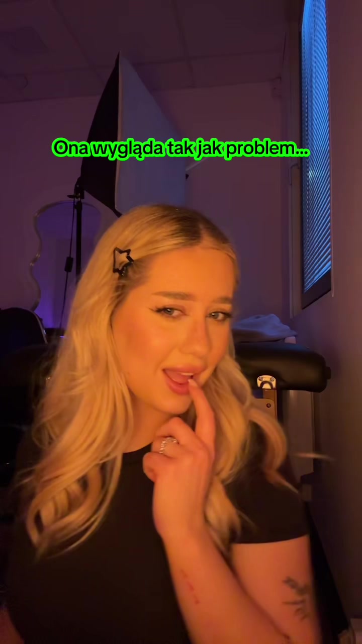 @HollyMolly