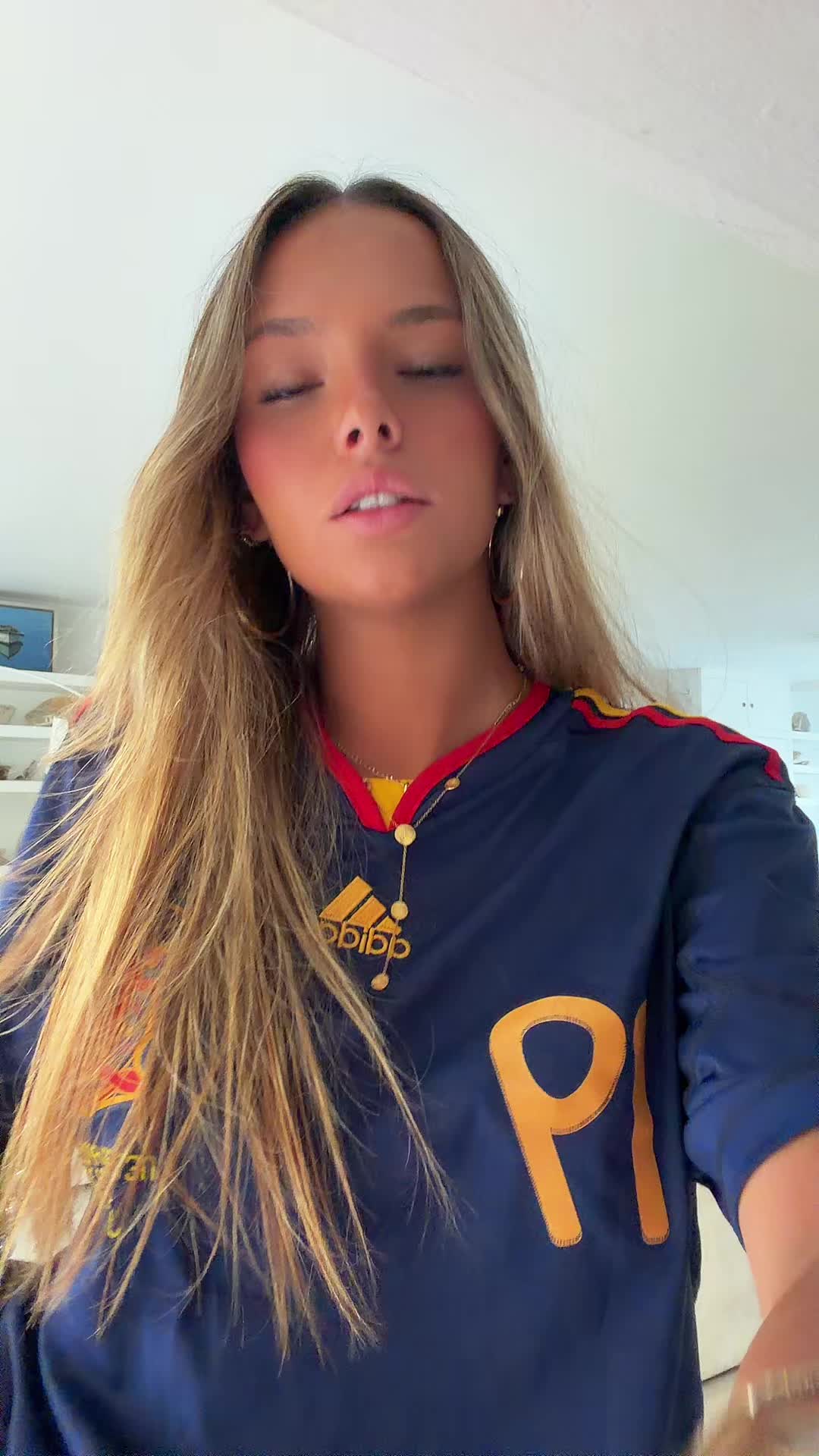 @sabeeeela