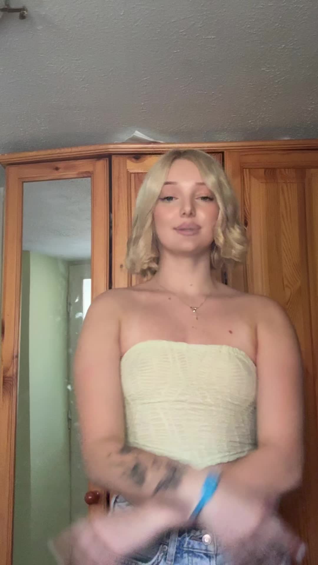 @Dundi_777