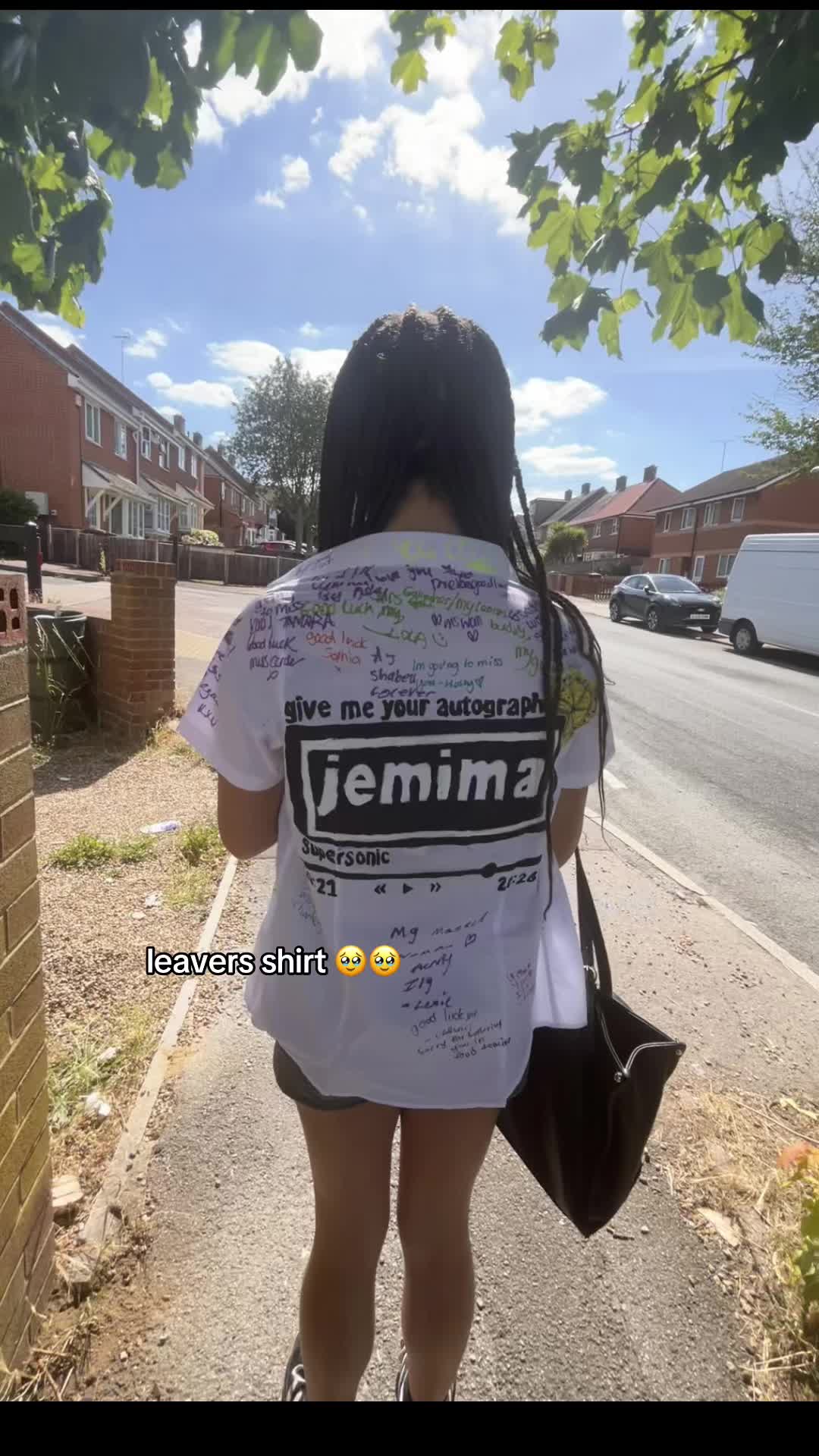 @j ౨ৎ