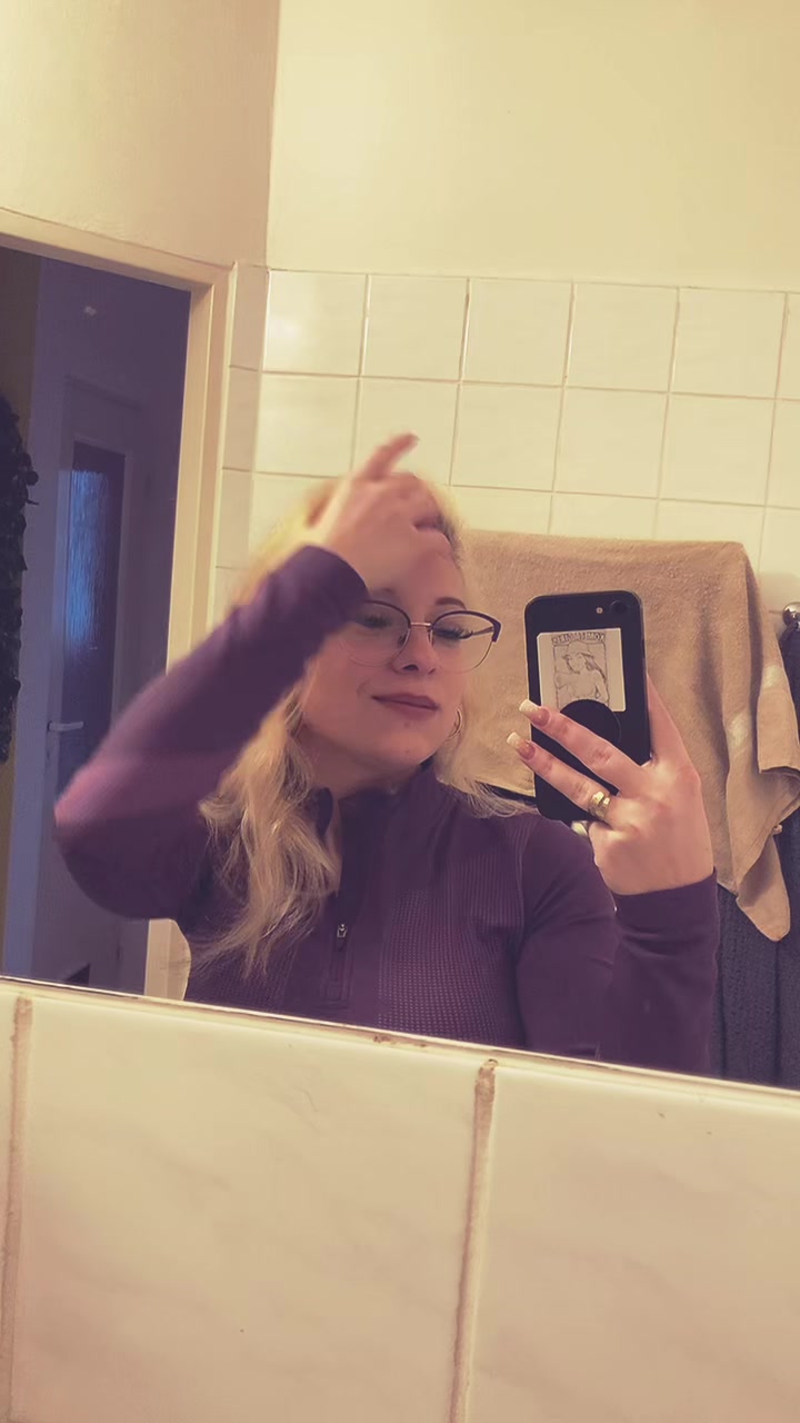 @Elinka🤔
