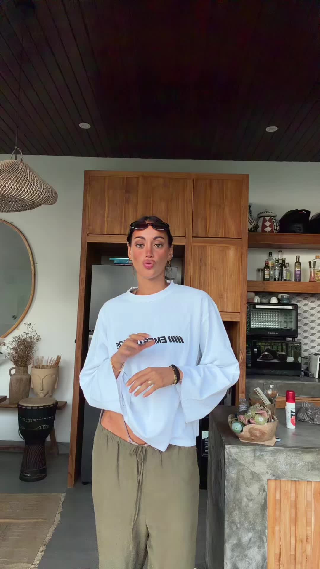 @LIA MIZRAHI