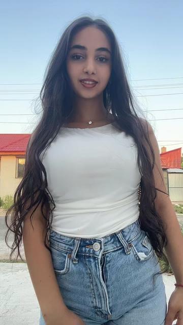 @Andreea🖤