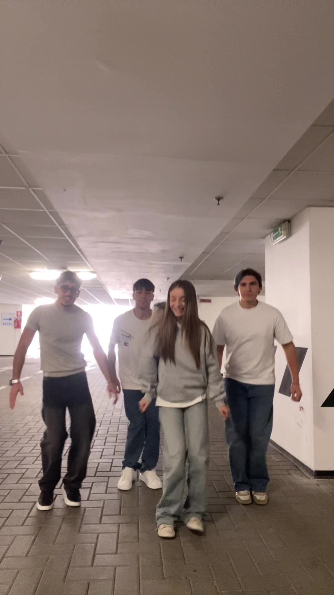 @jejè