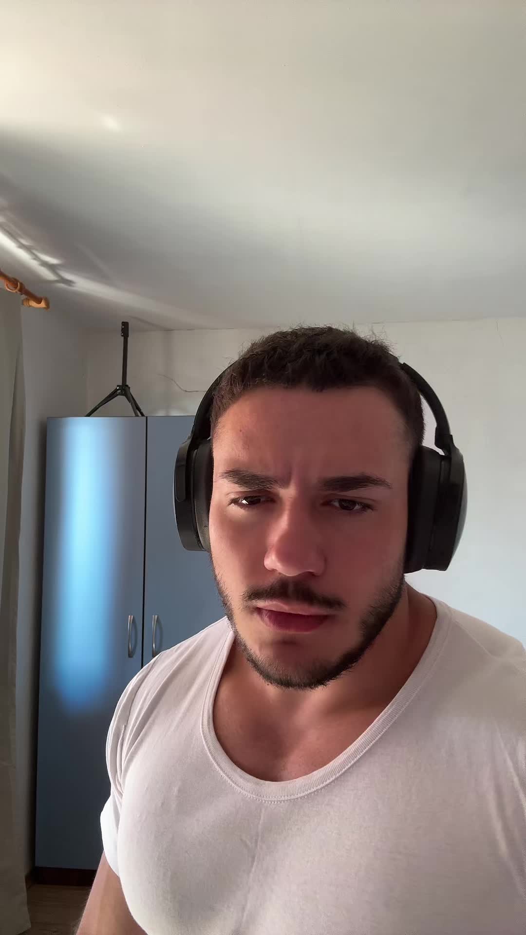 @vik3vik2