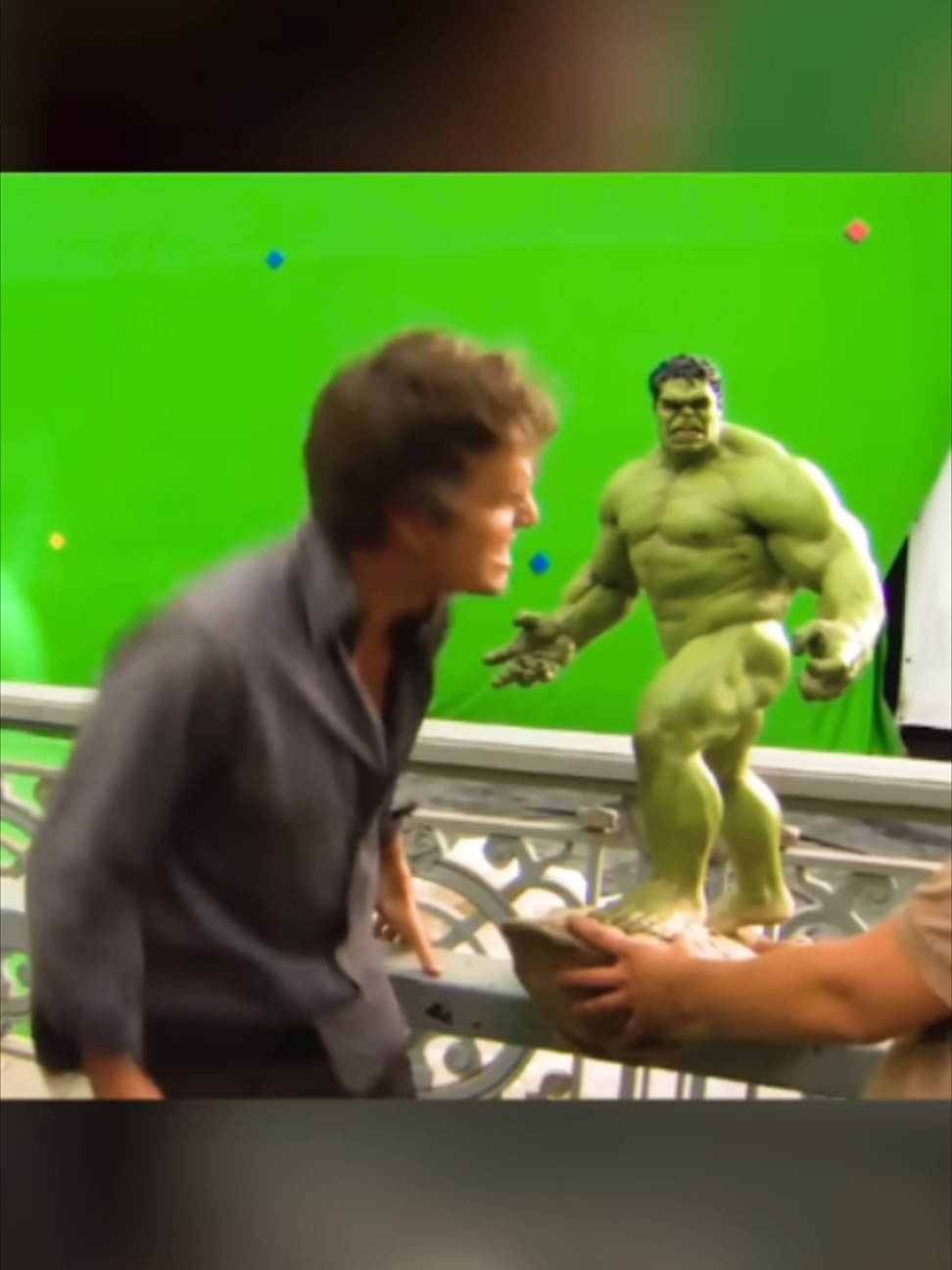 @CinePeeks