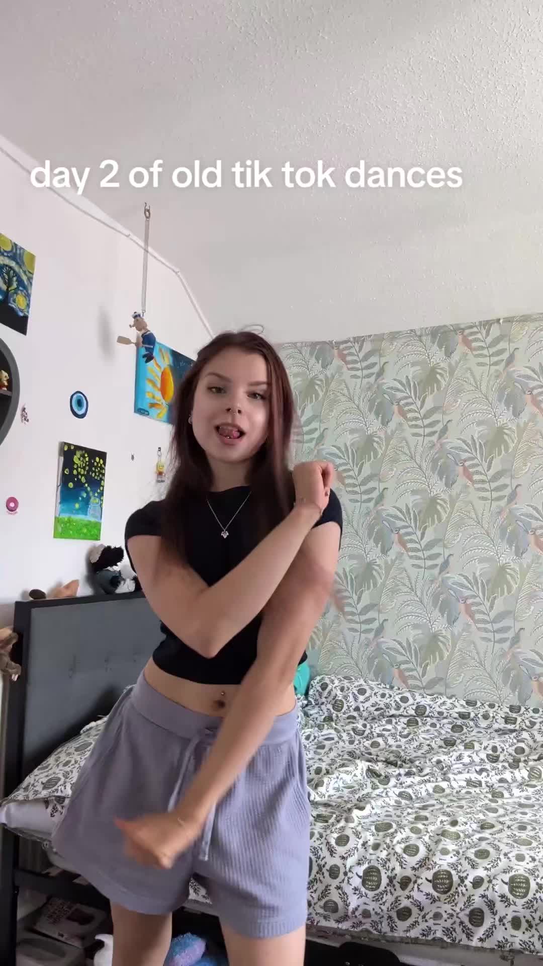 @Maisie