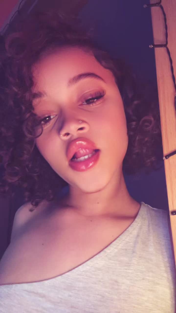 @Nicia Monteiro🇨🇻