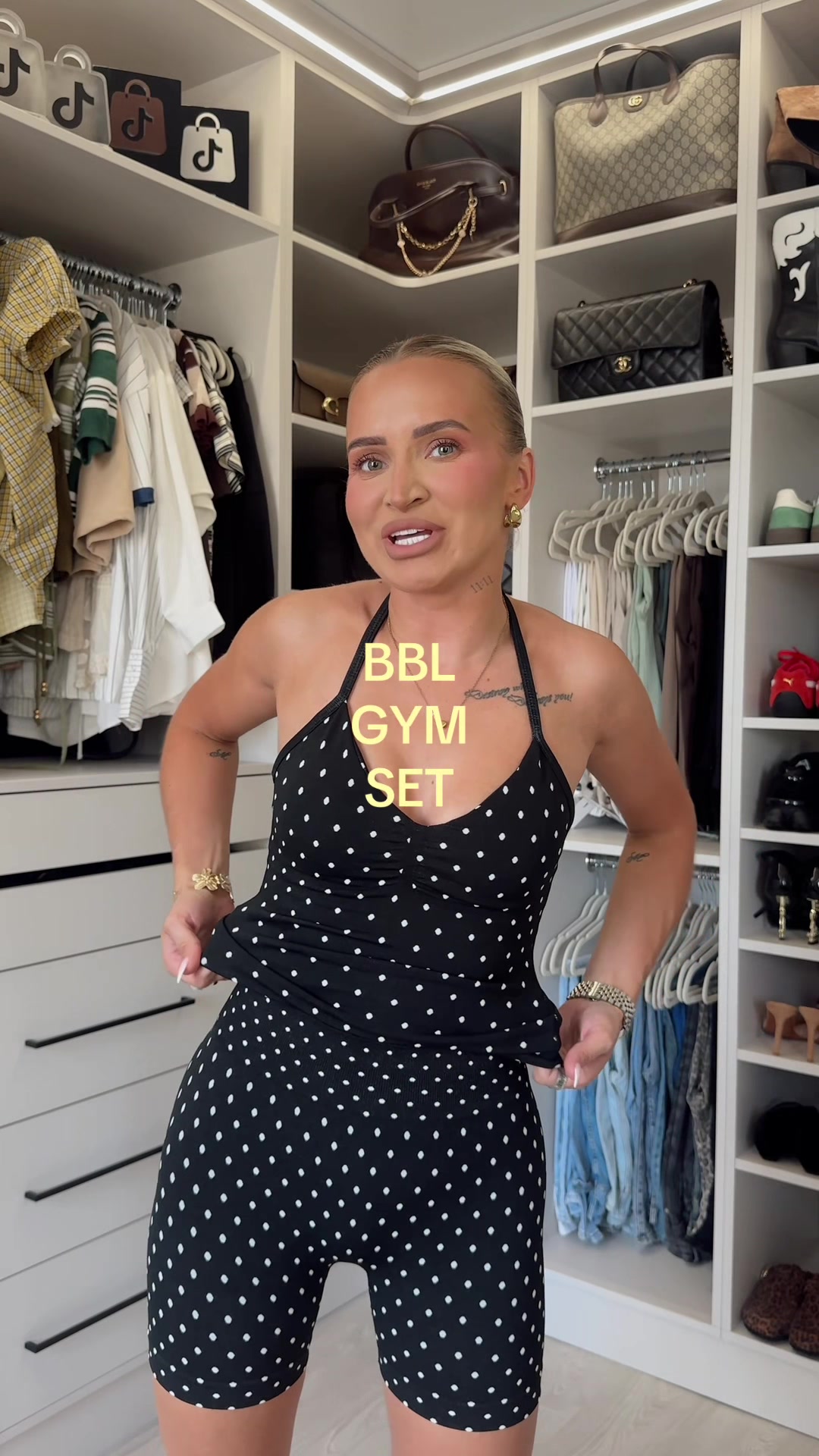 @Vikkyxo__