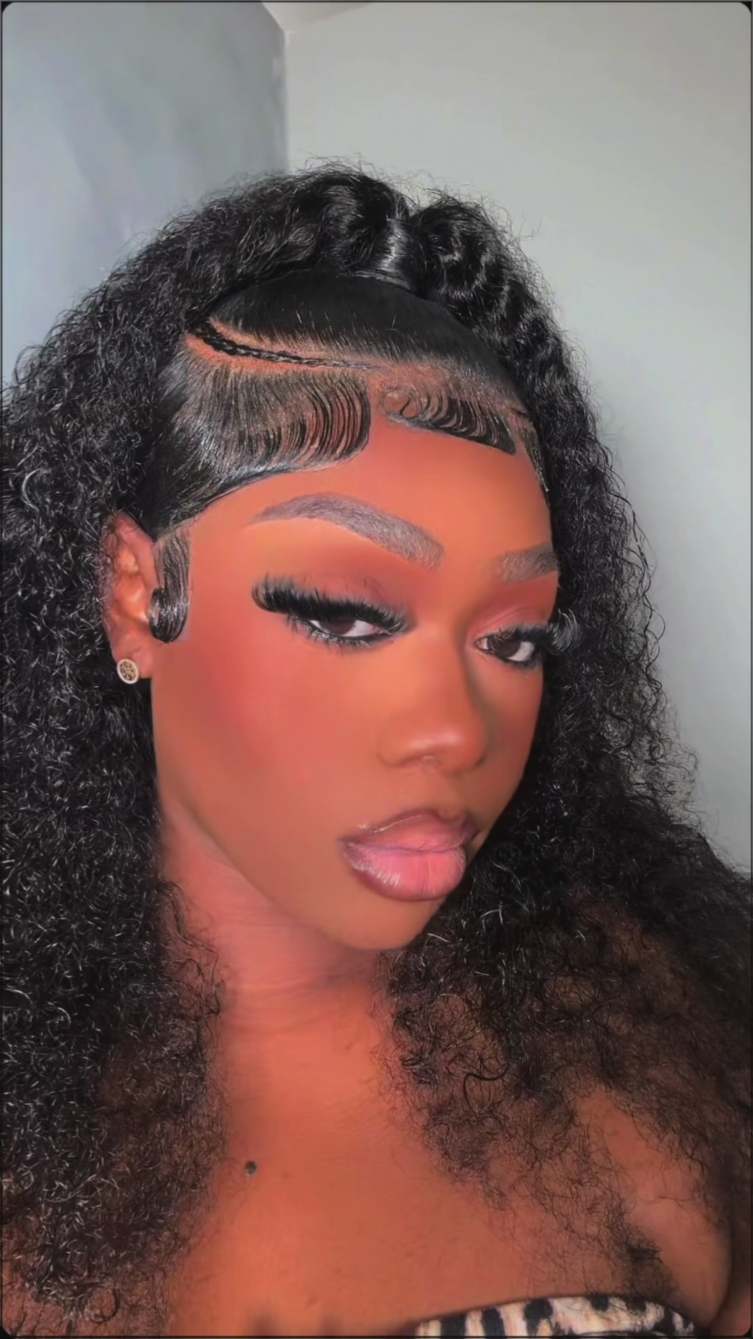 @iambambii_