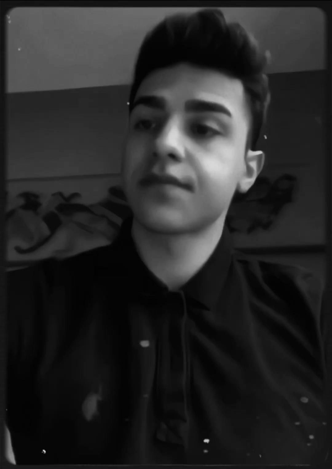 @✯