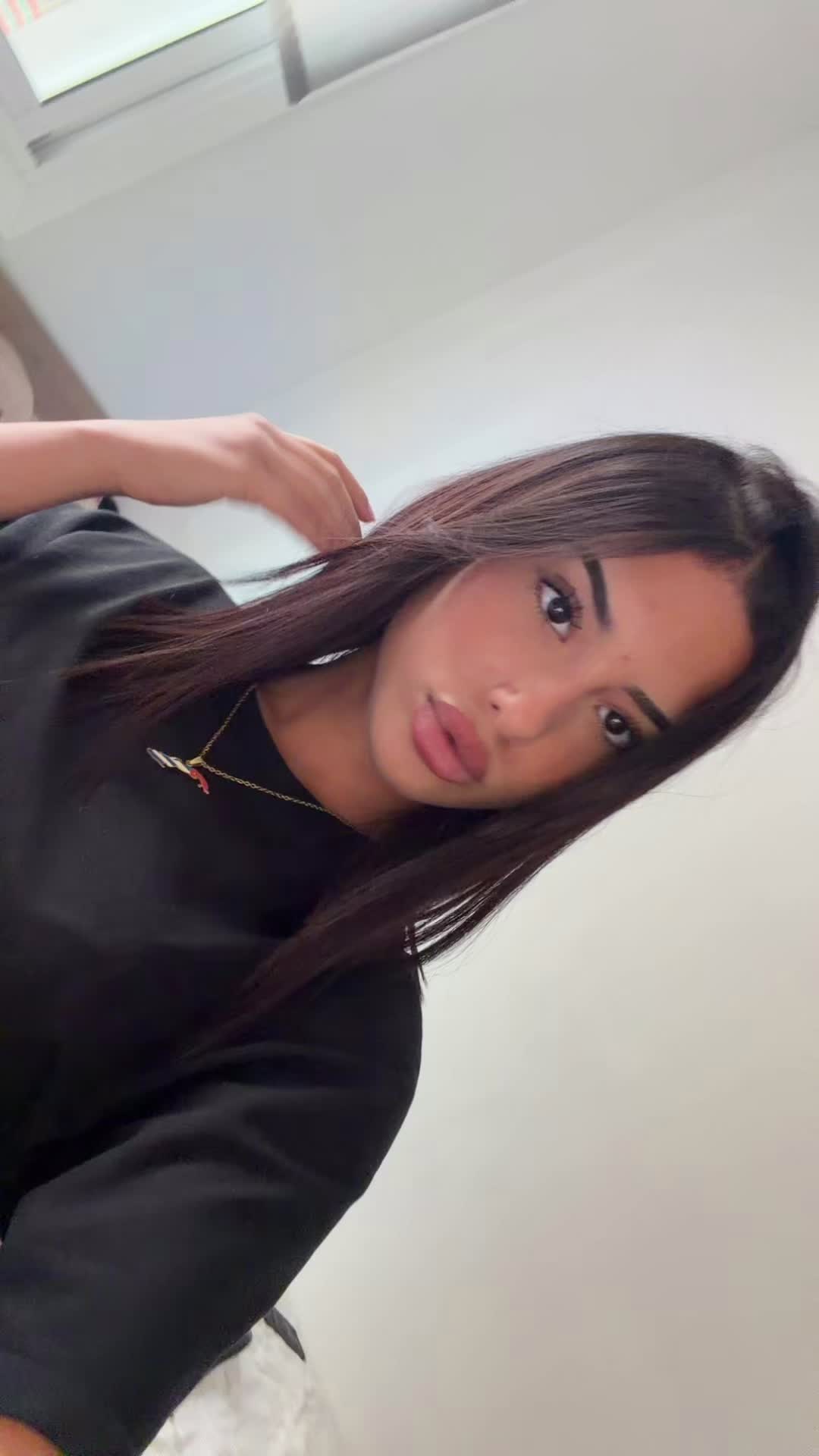 @🇨🇺baddiegirl
