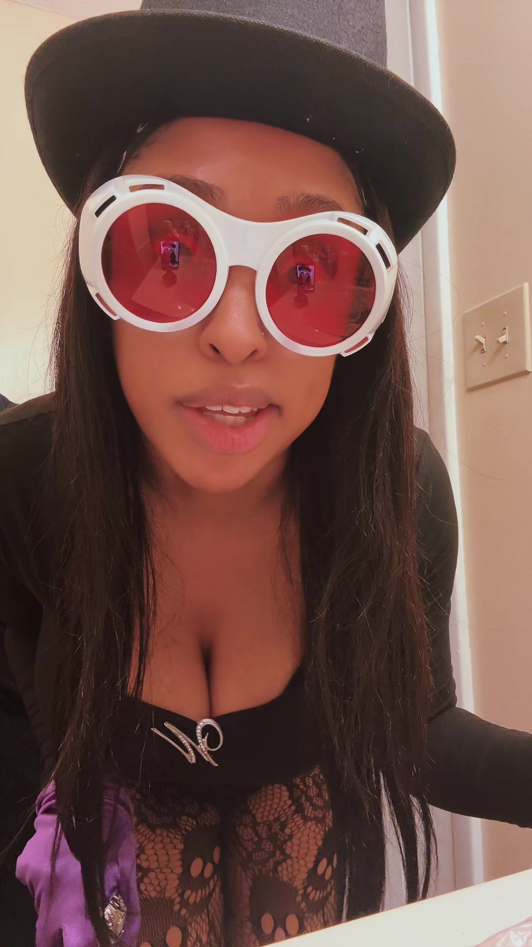 @kaylababi_