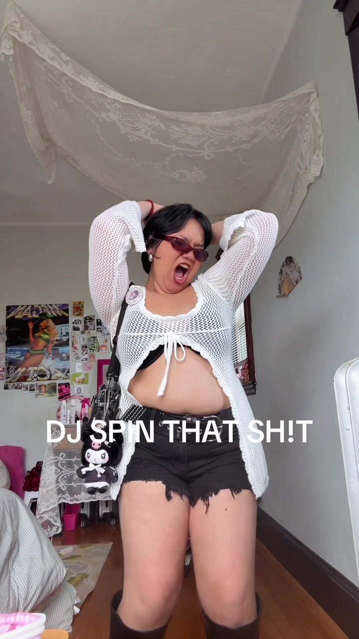 @angie ✶