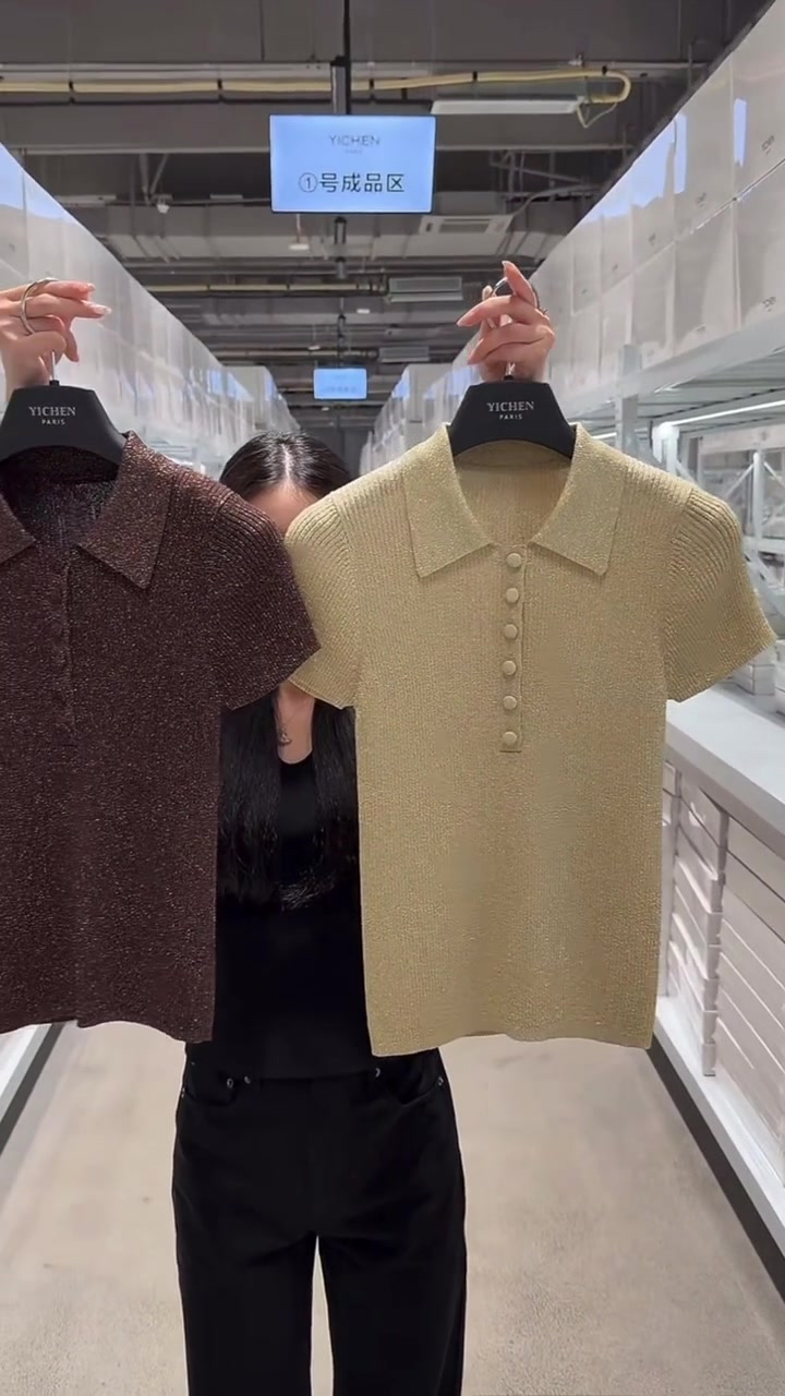 @ig:CH.Clothing