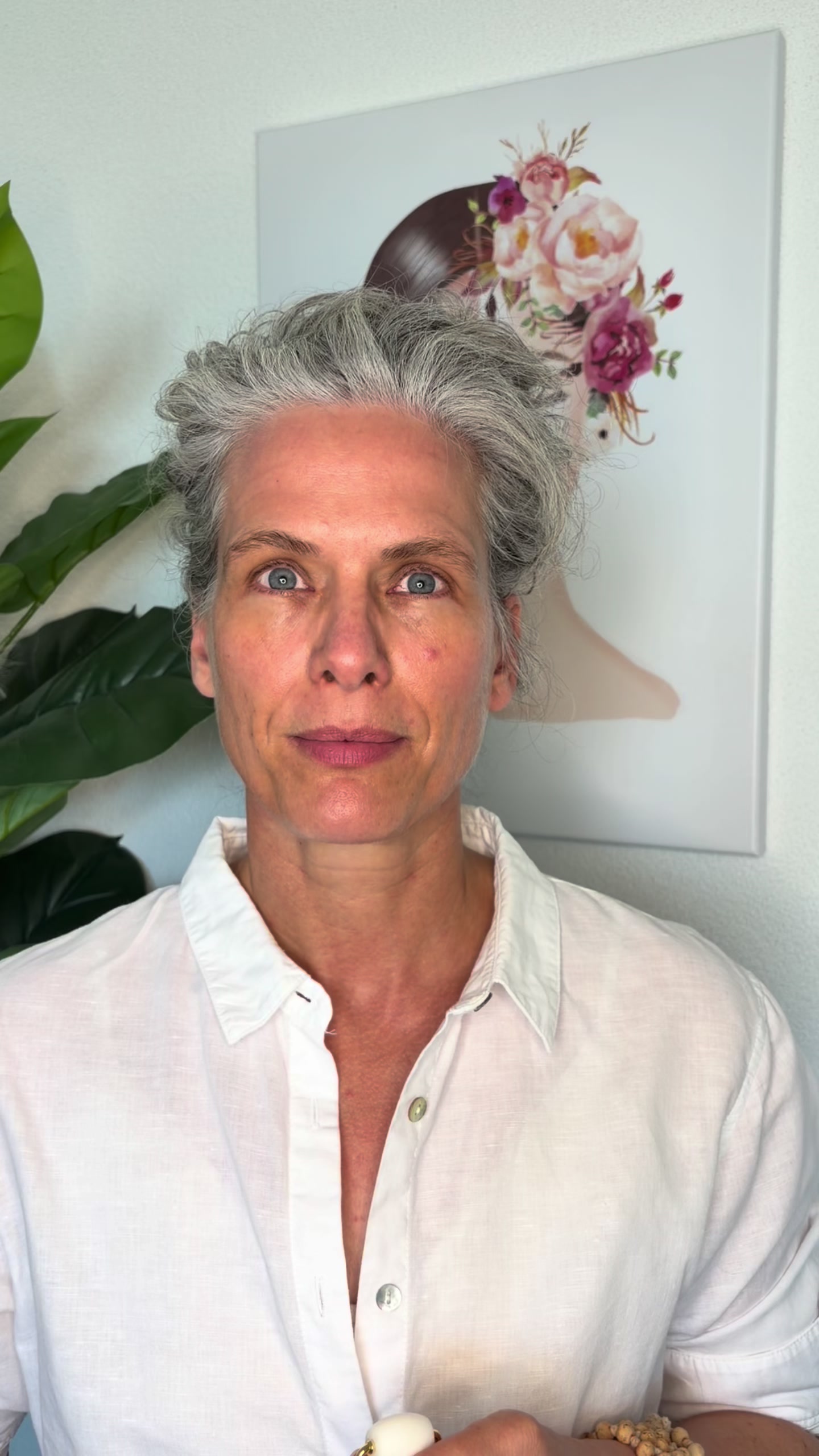 @ninaschennach_faceyoga