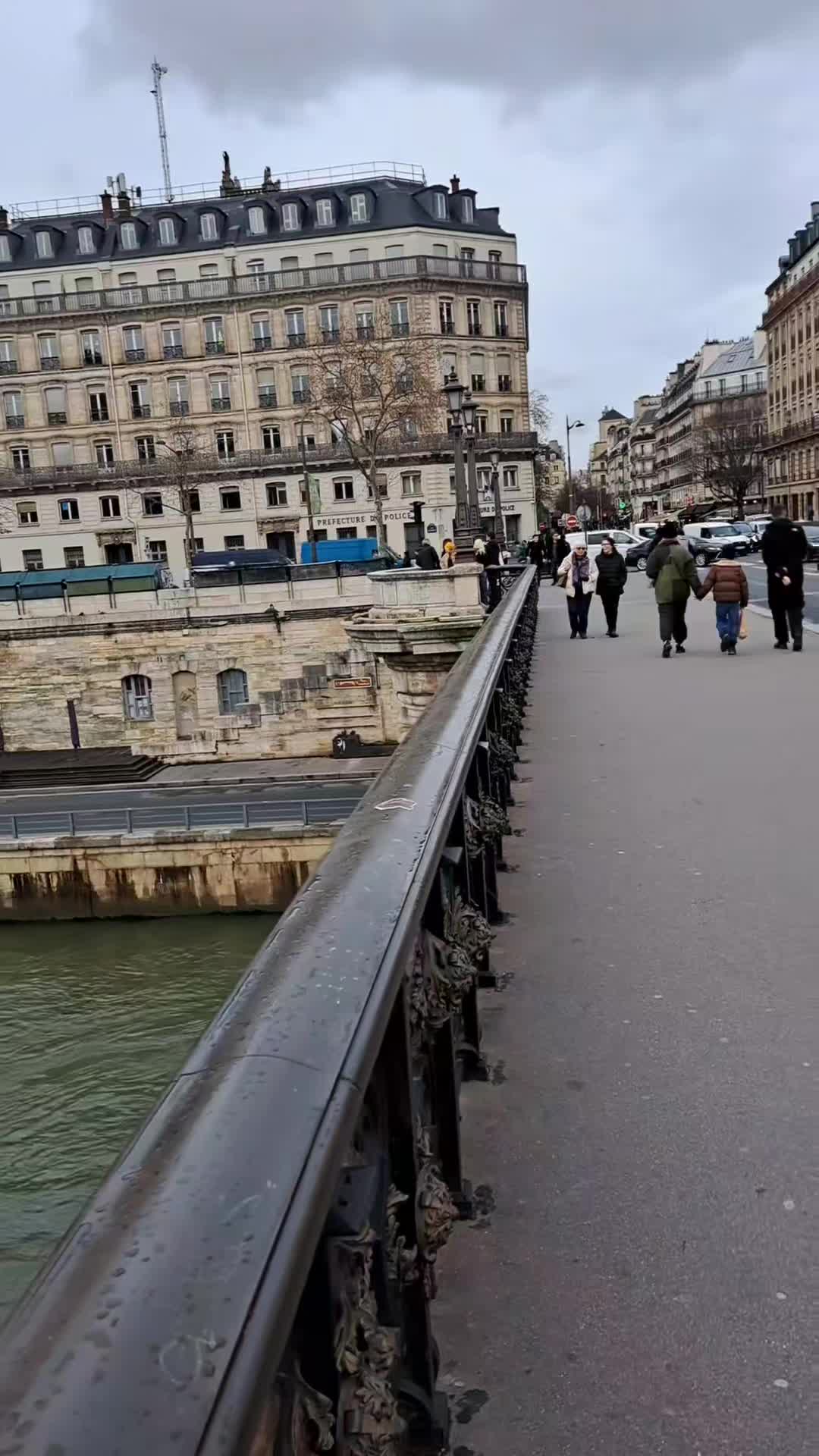 @rezaoui