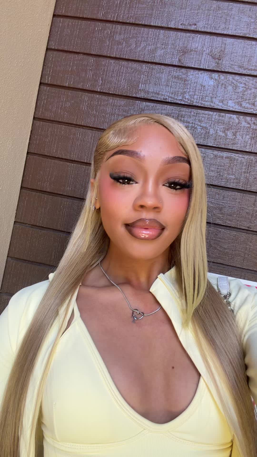 @trinlasha