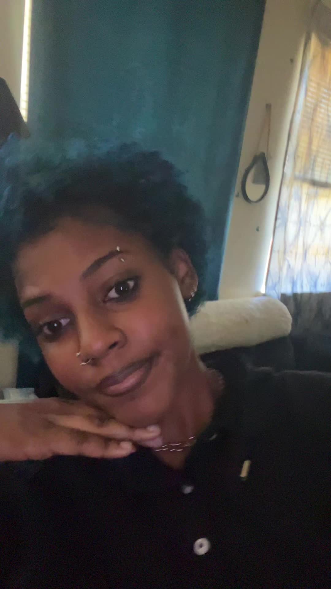 @bluehairedgirl
