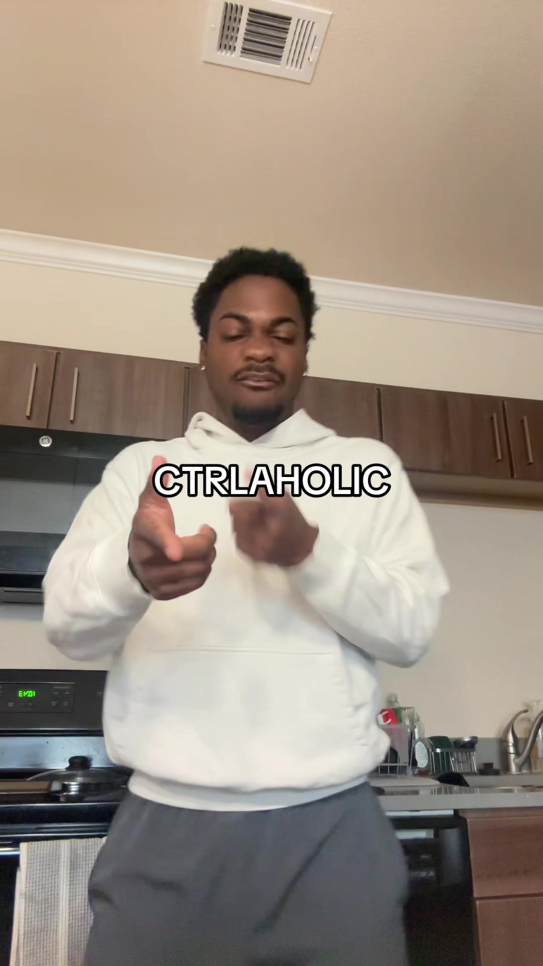 @cambeezyyo