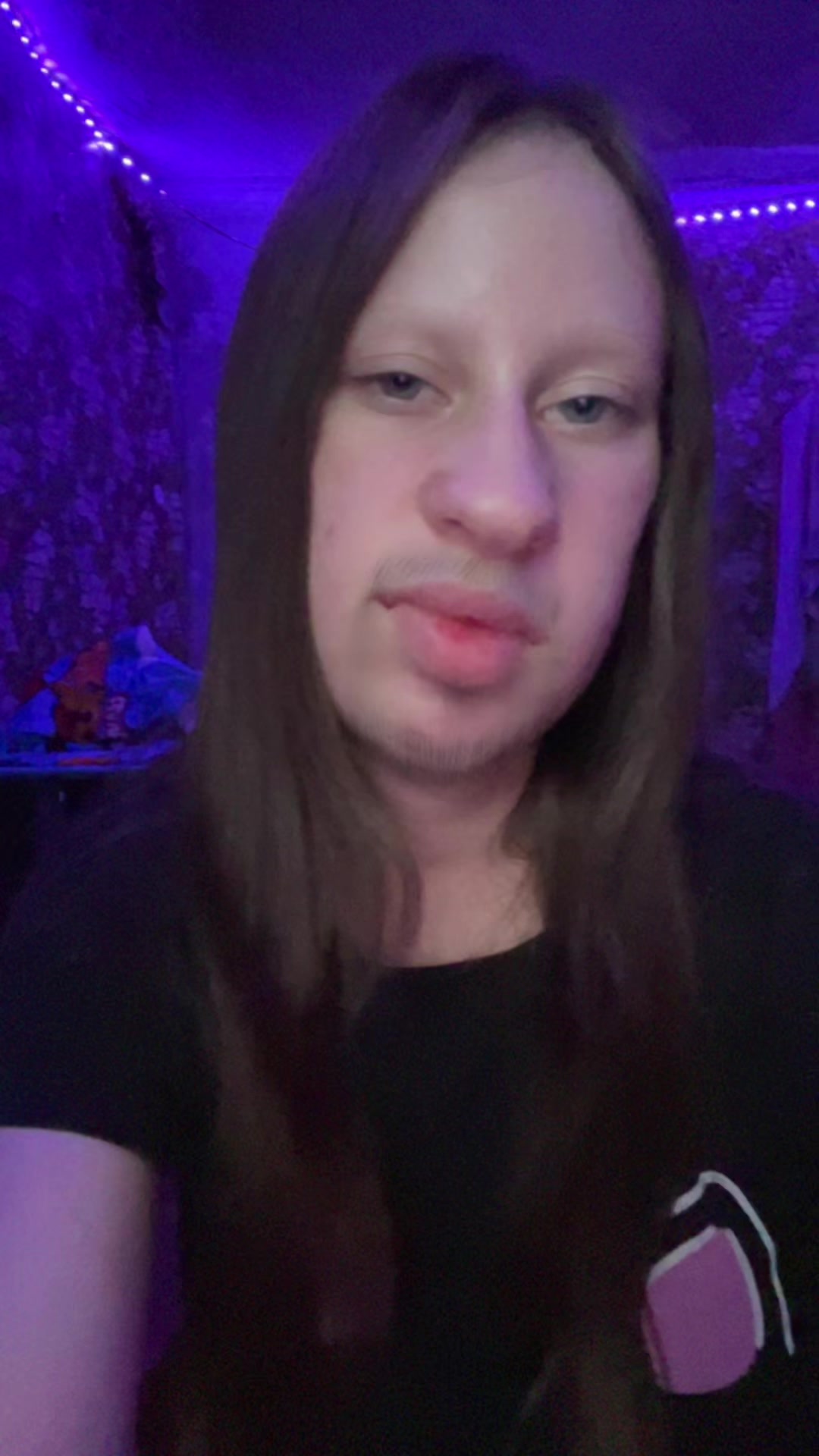 @KARINA:)