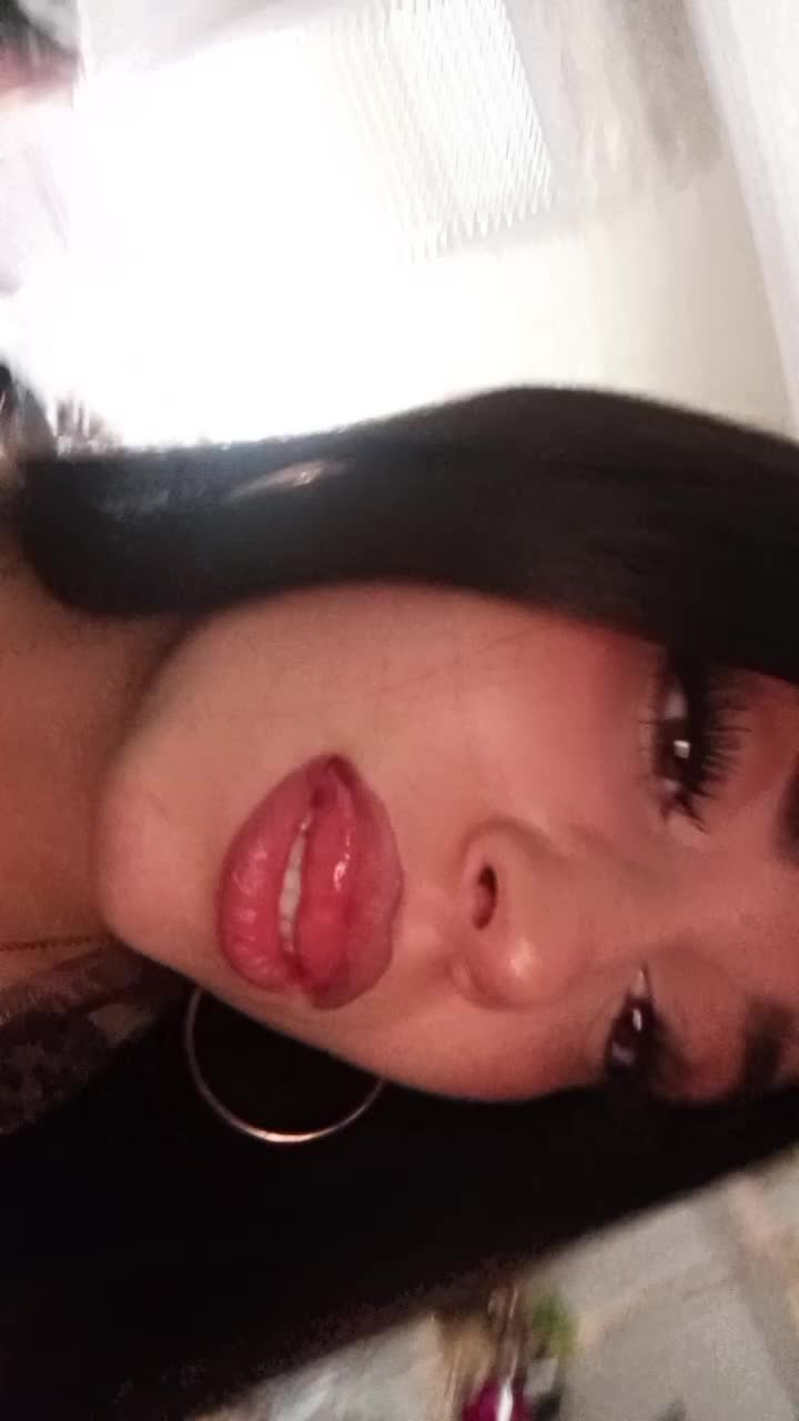 @tati 🍒🪞📿