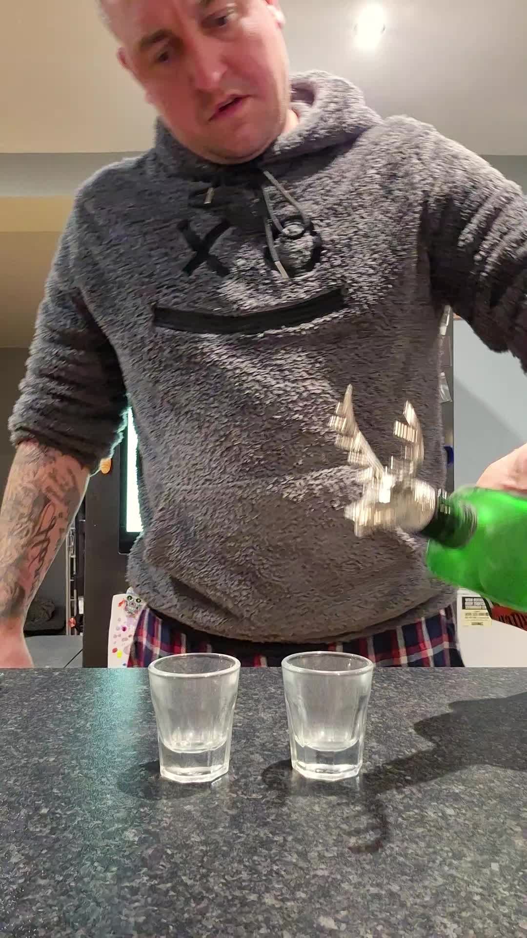 @AdamTheBomb🥃🍻👍🇬🇧