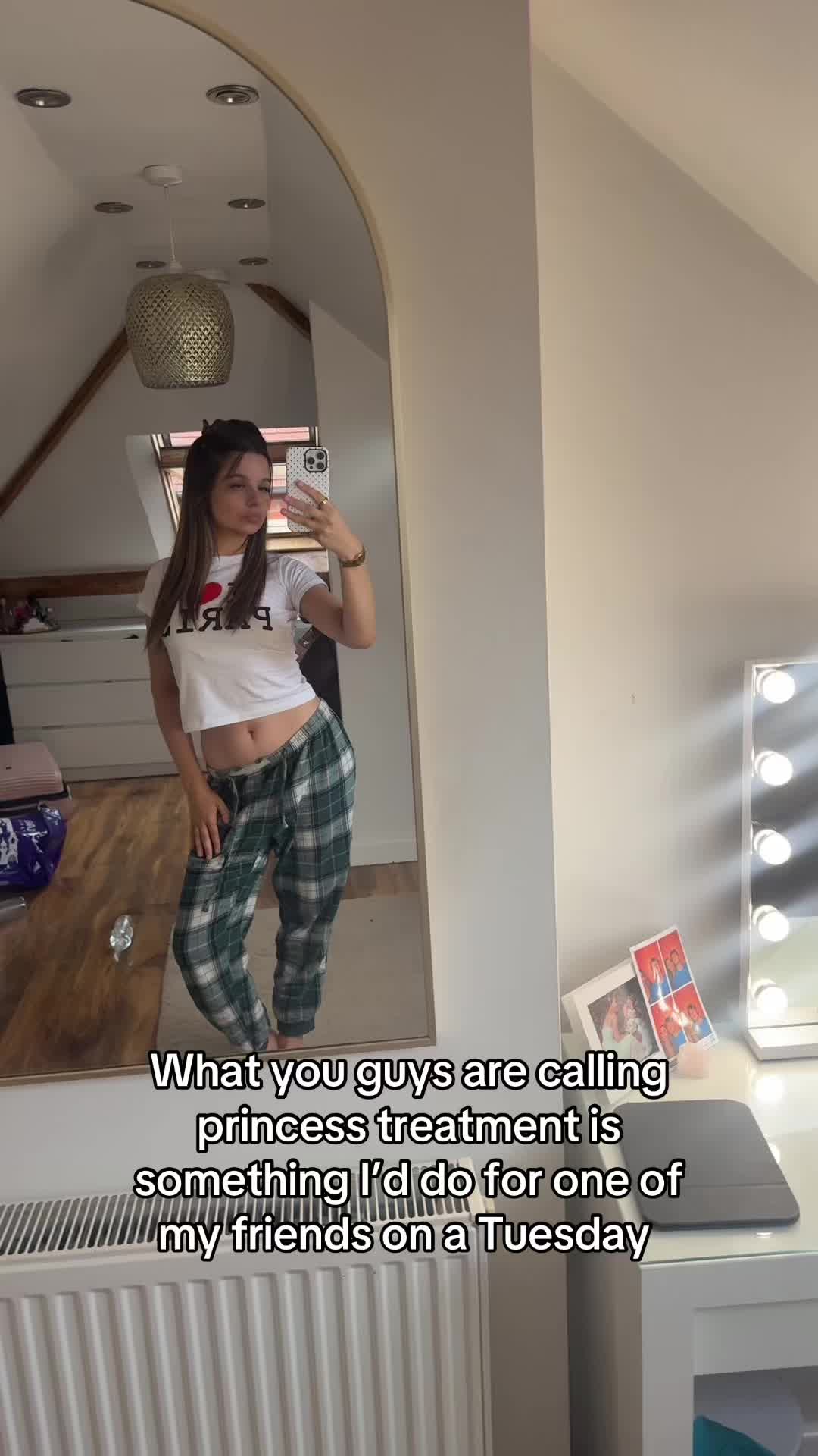 @bella