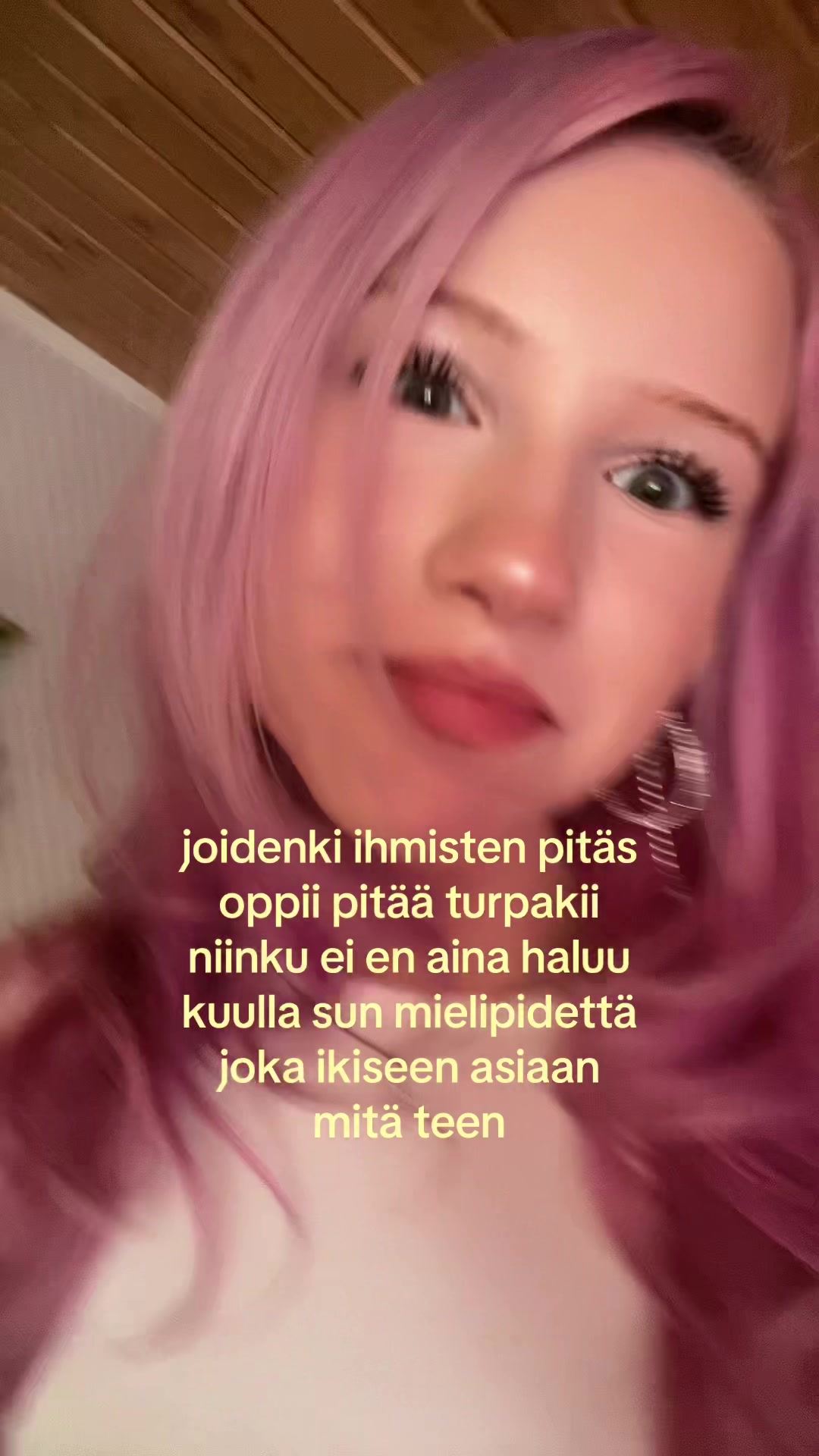 @✮ 𝑺𝒊𝒊𝒓𝒊 ⋆♪ 🎧ྀི💋
