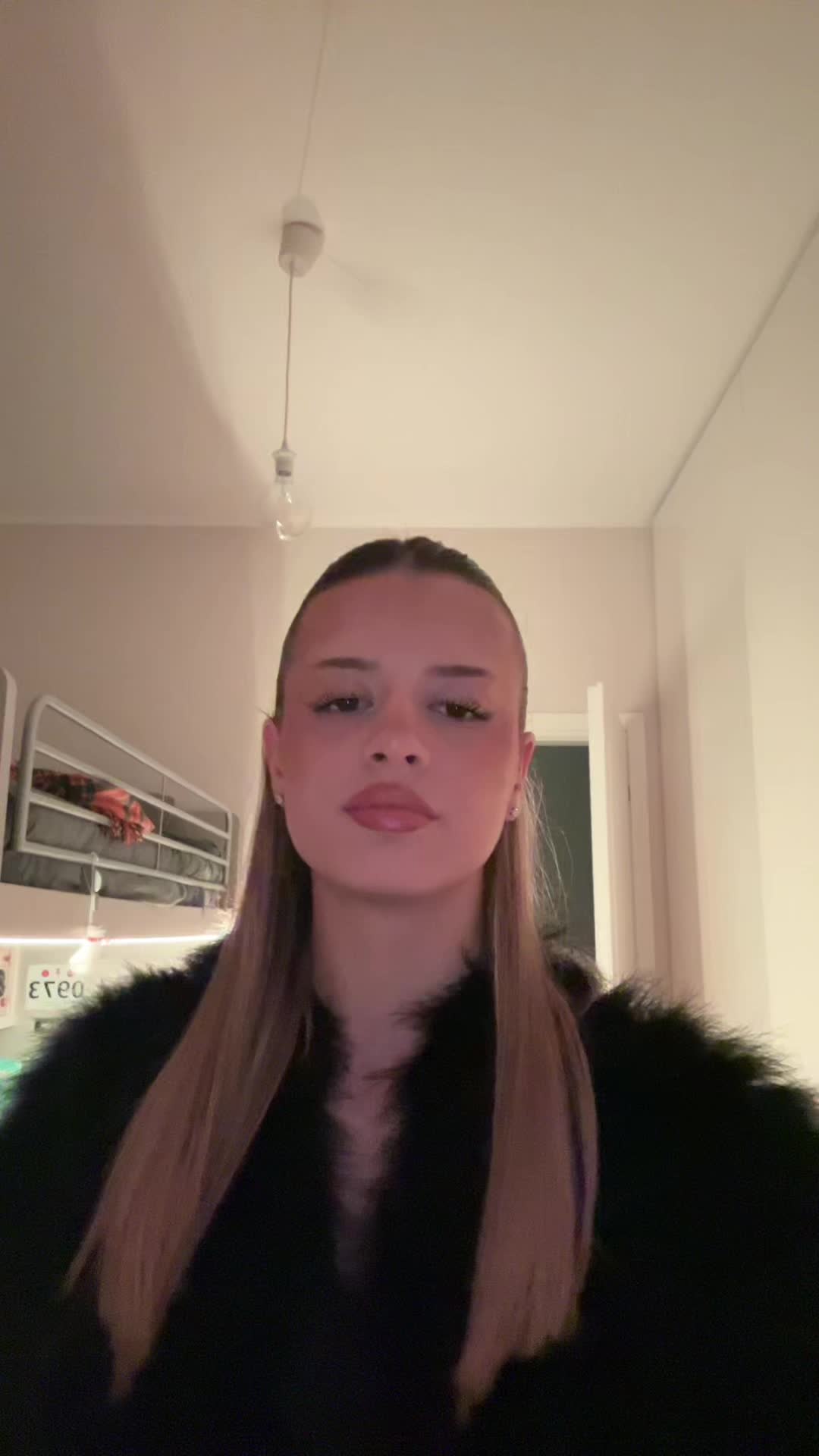 @𝓥𝓲𝓸𝓵𝓪