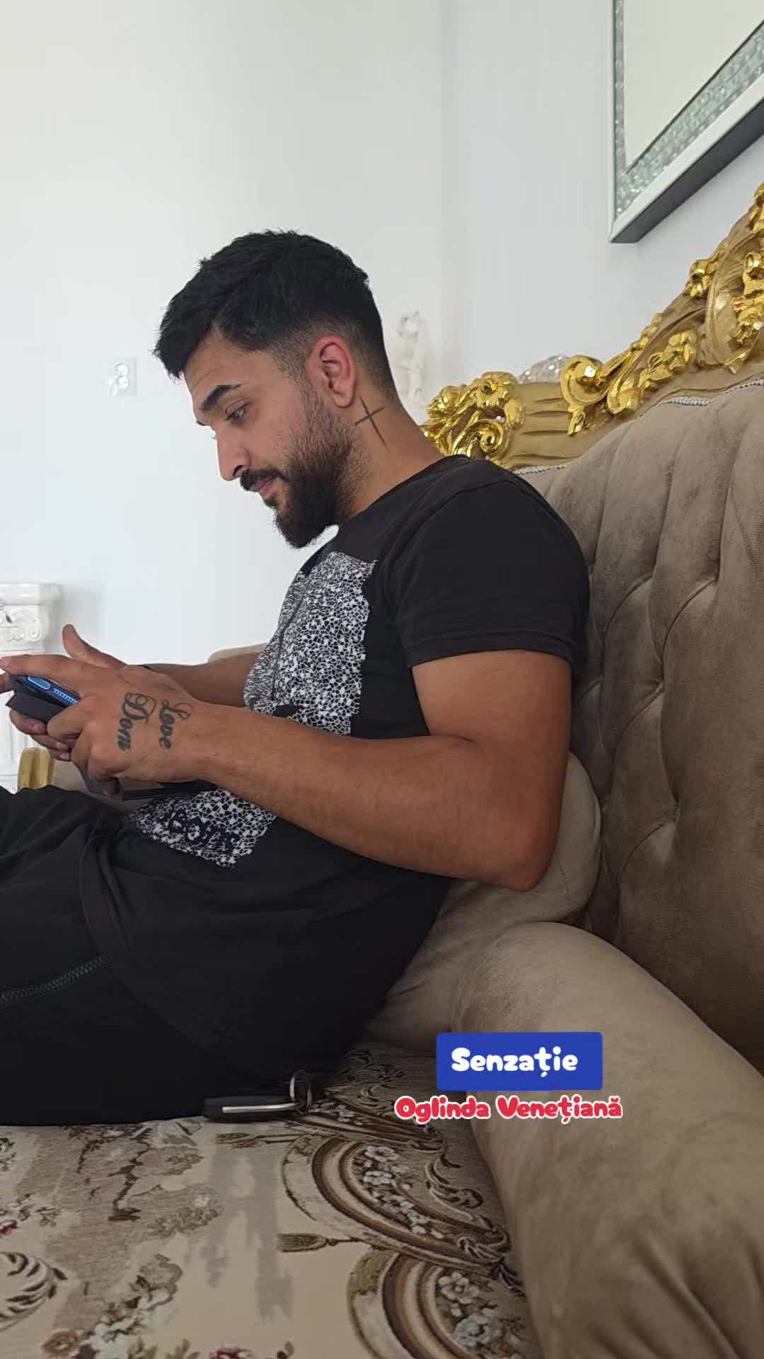 @OglindaVenetiana