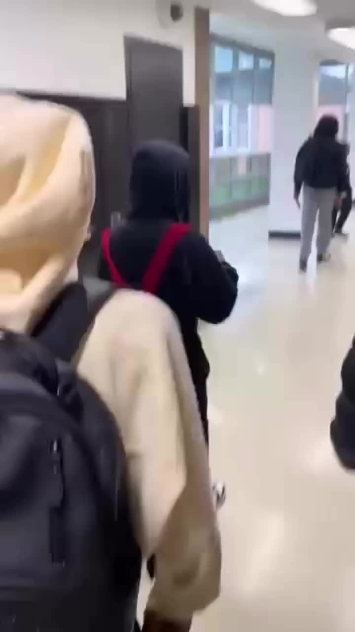 @L O S T T