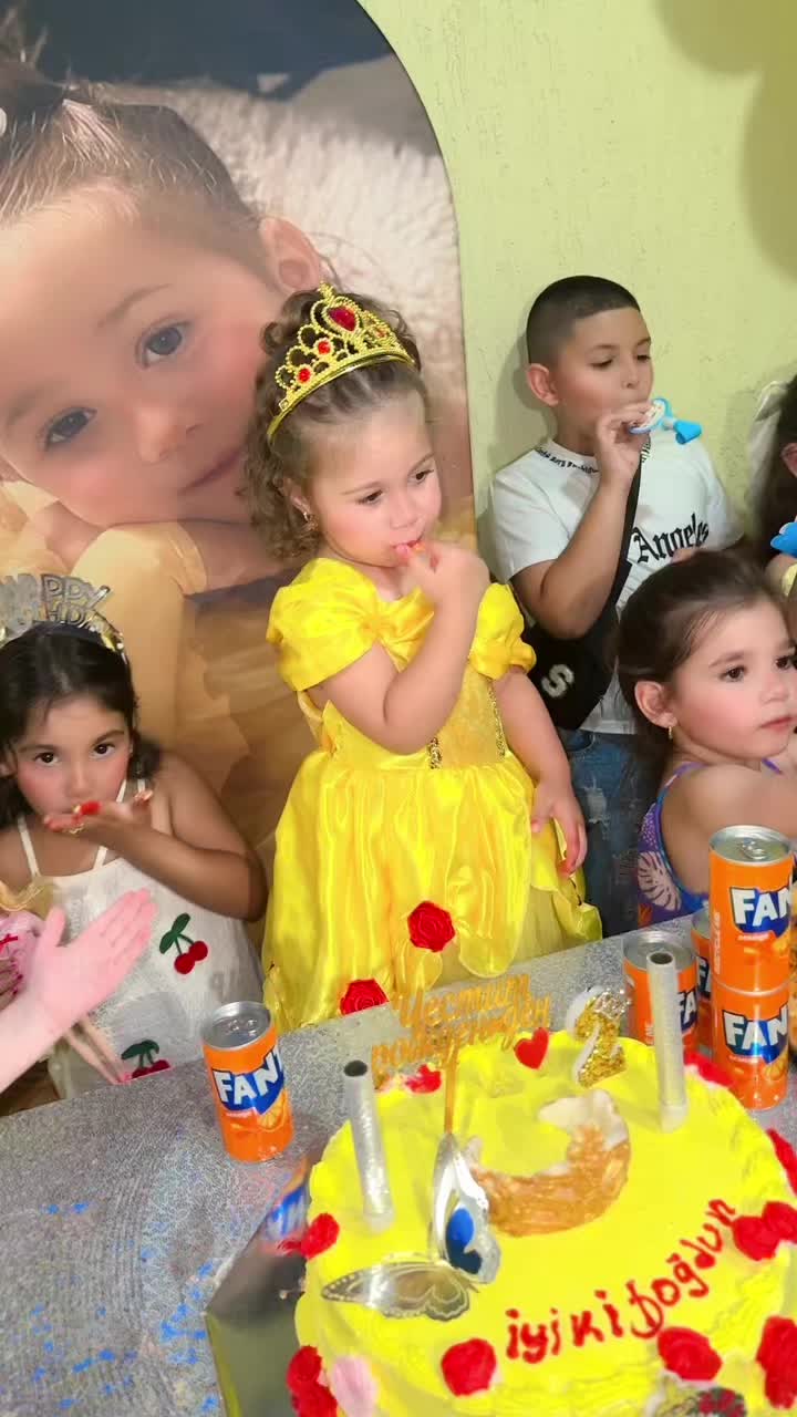 @angelina0116