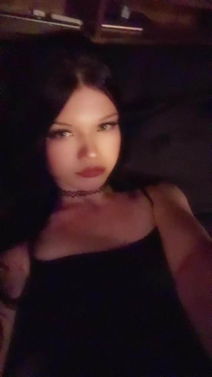 @lexyeltzroth