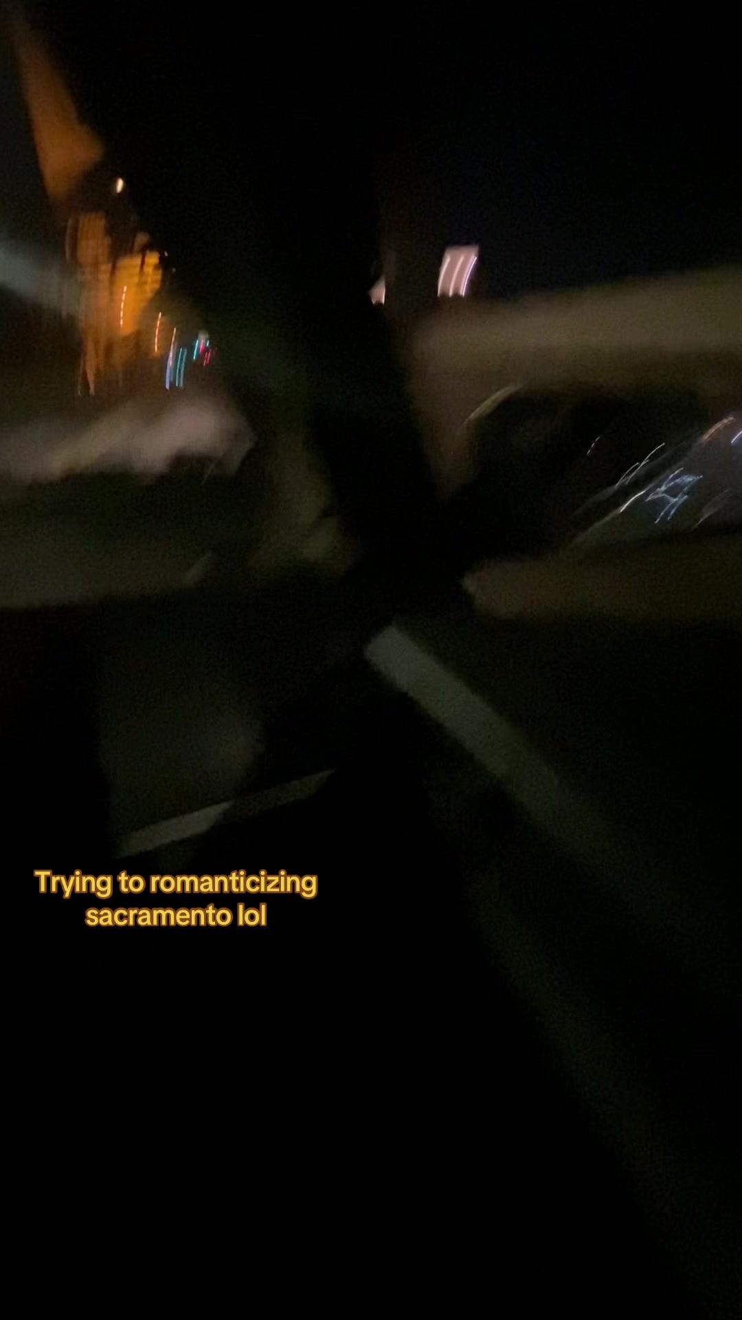 @Ari🌚