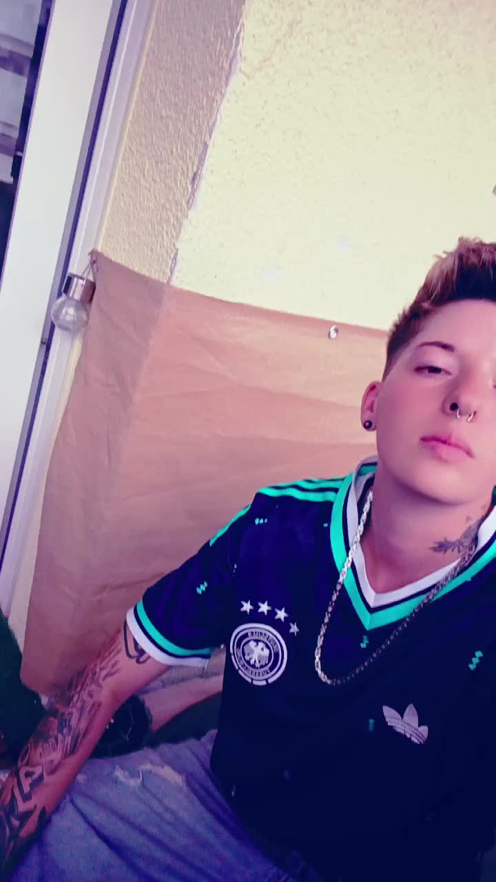 @Kingslowly