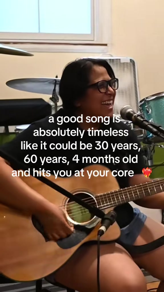 @tiffyallcaps