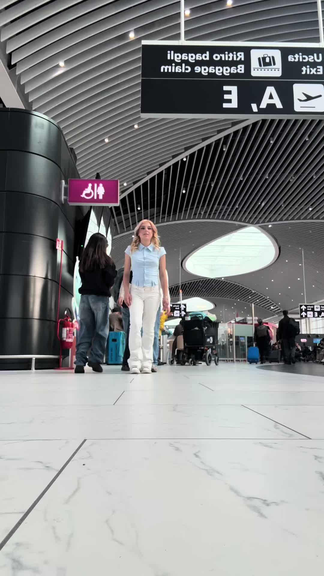 @auroramengoni