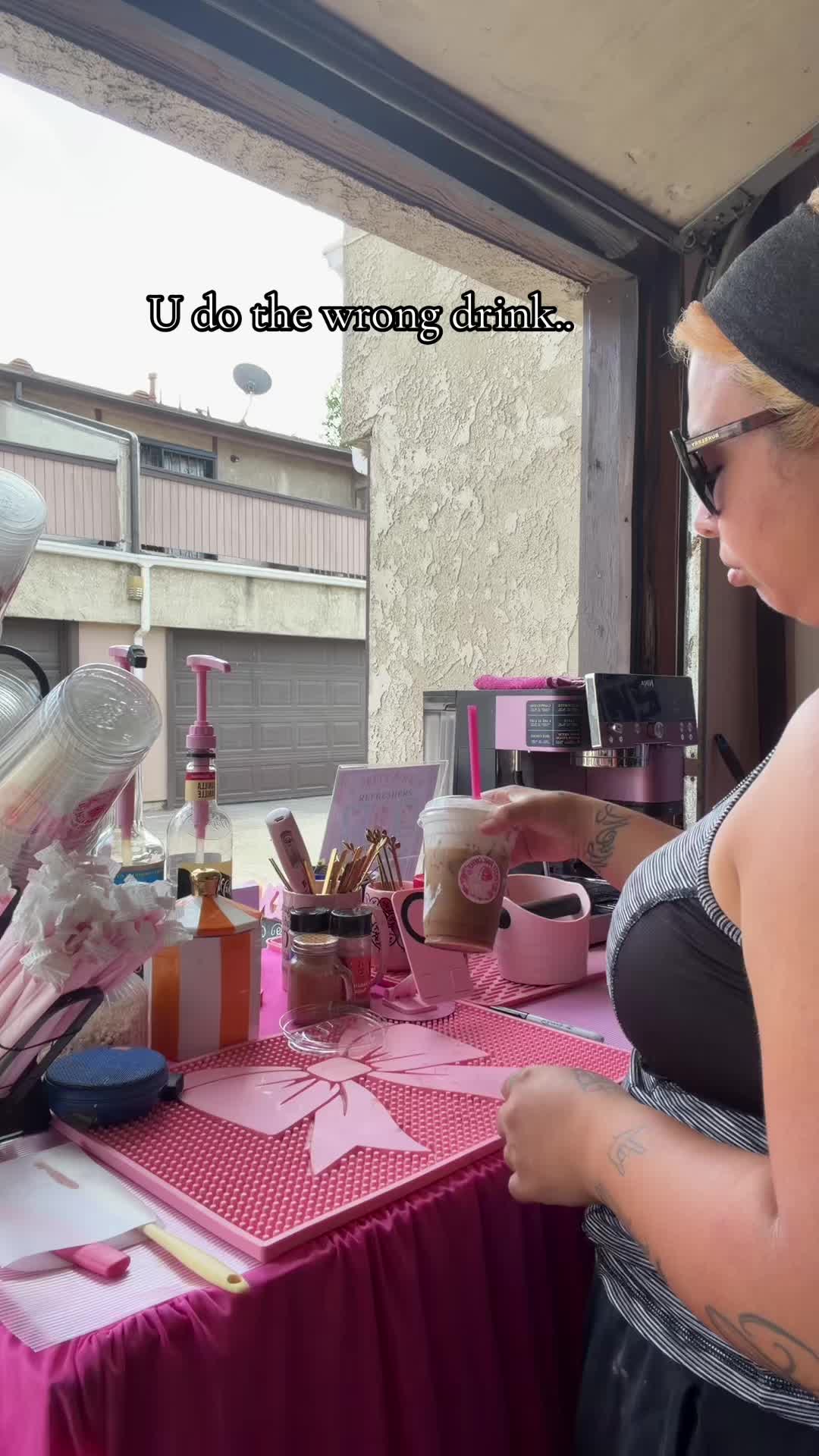 @pettypinkcoffee
