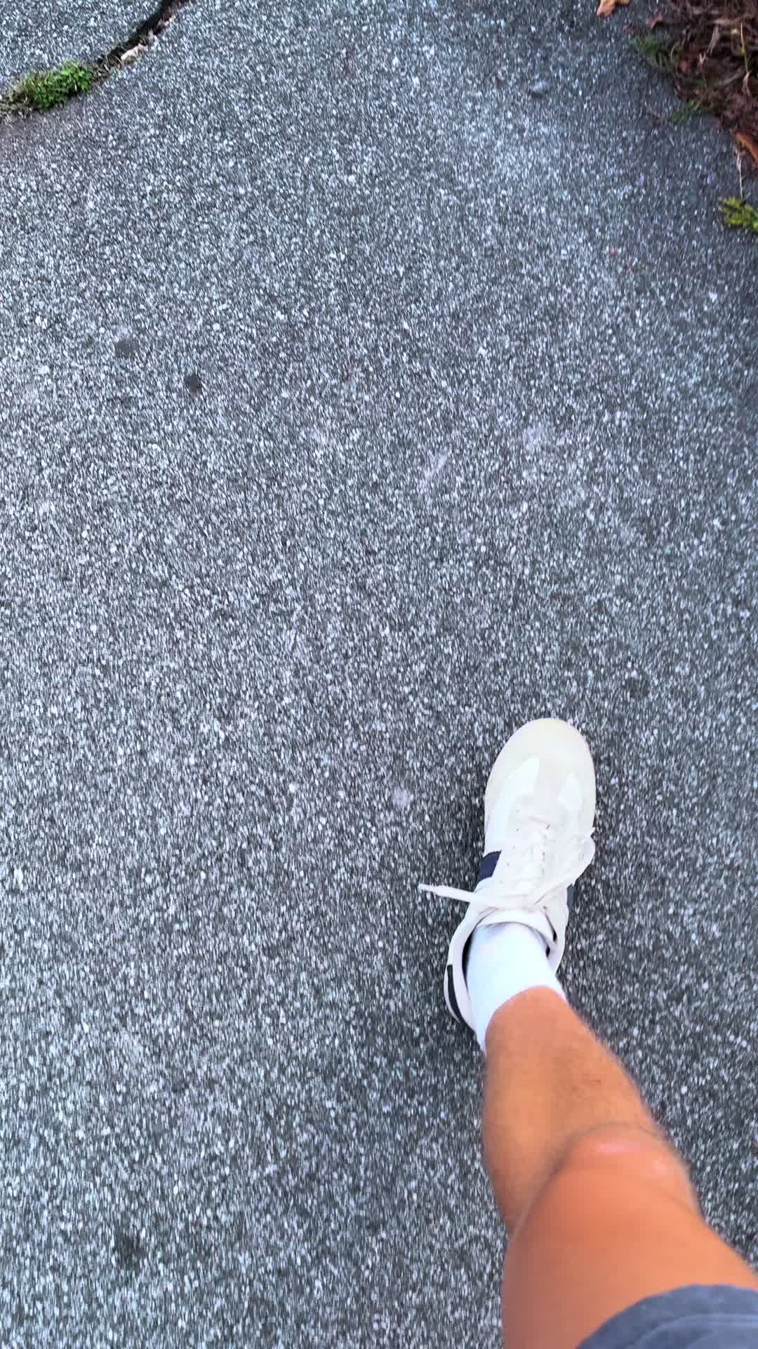 @️