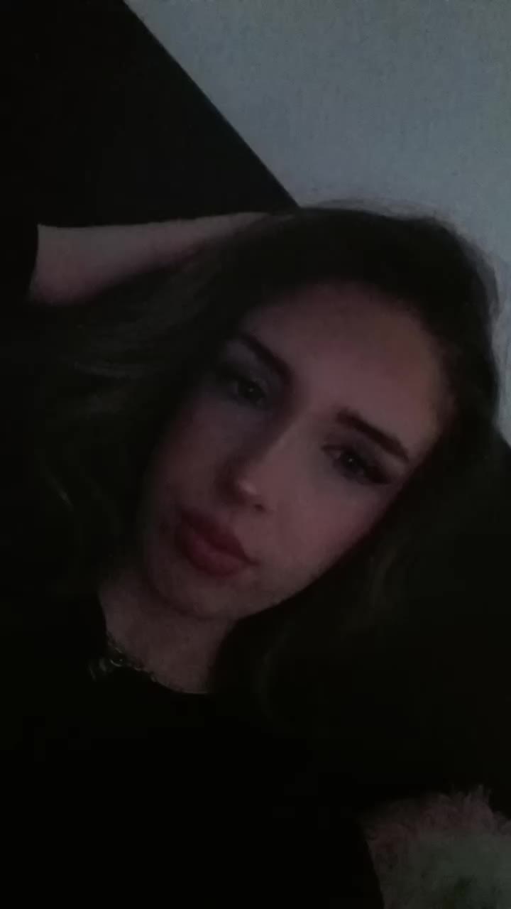 @Larissa_45