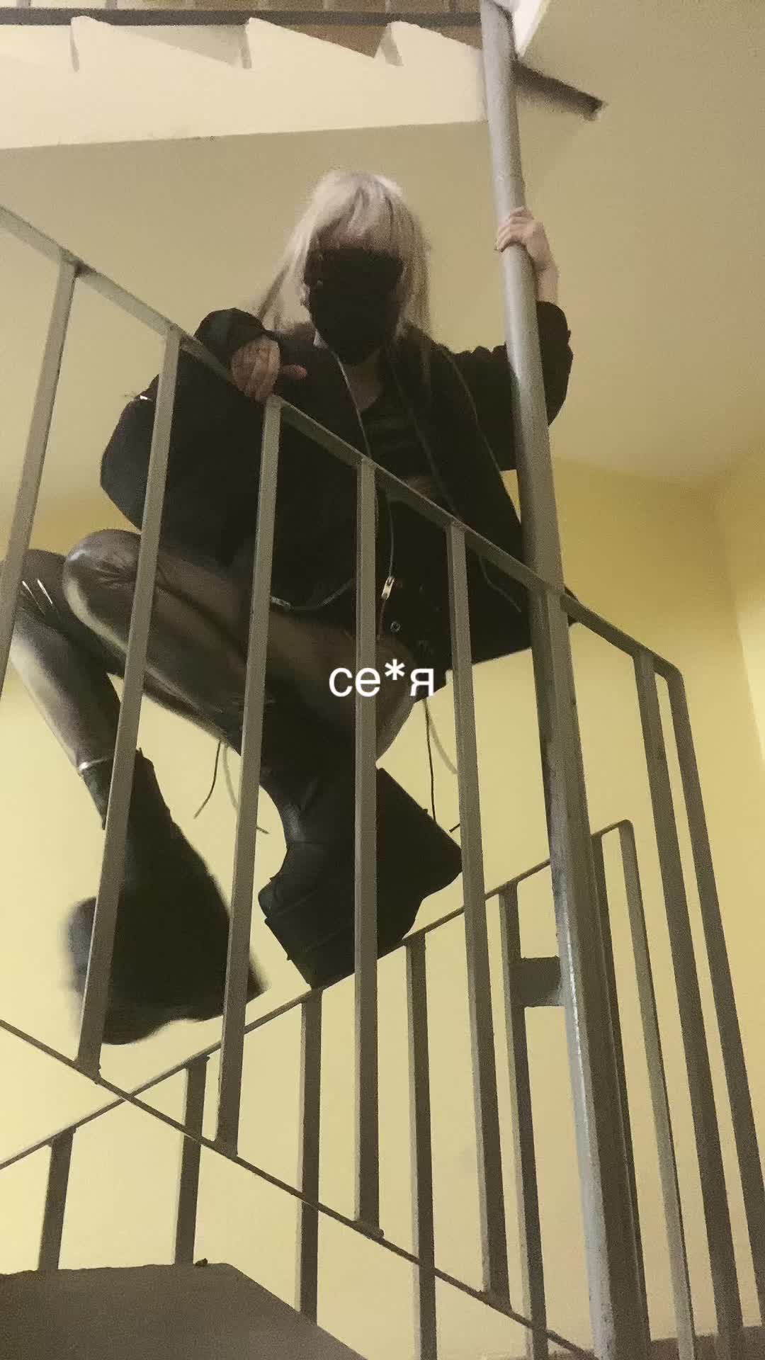@s3Nyw3bS3x