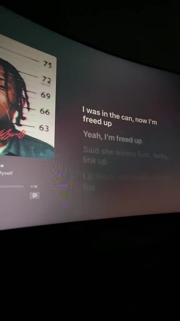 @🎧