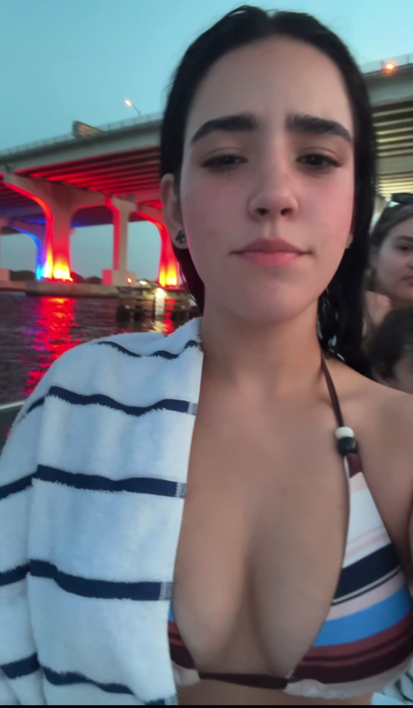 @maria05051124